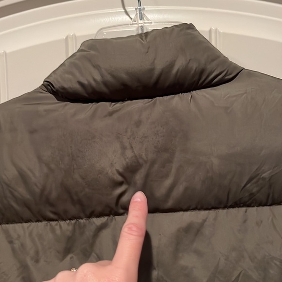 Army Green LL Bean, Goose Down Snap Close Puffer Vest Men’s Size Large Tall - Picture 11 of 13